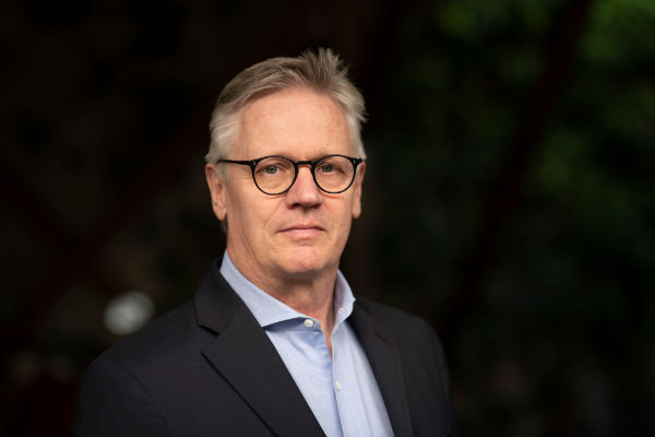 Portrait Dr. Henning Krauss